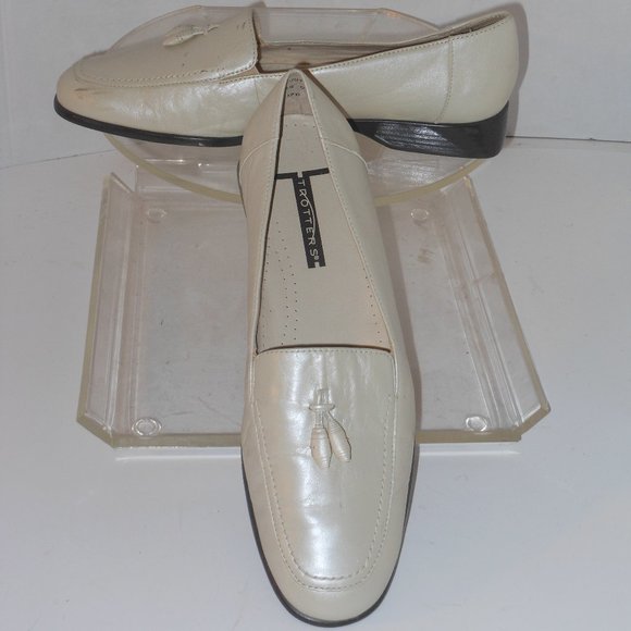 TROTTERS IVORY LOAFERS SIZE 9.5 MEDIUM - Picture 7 of 11